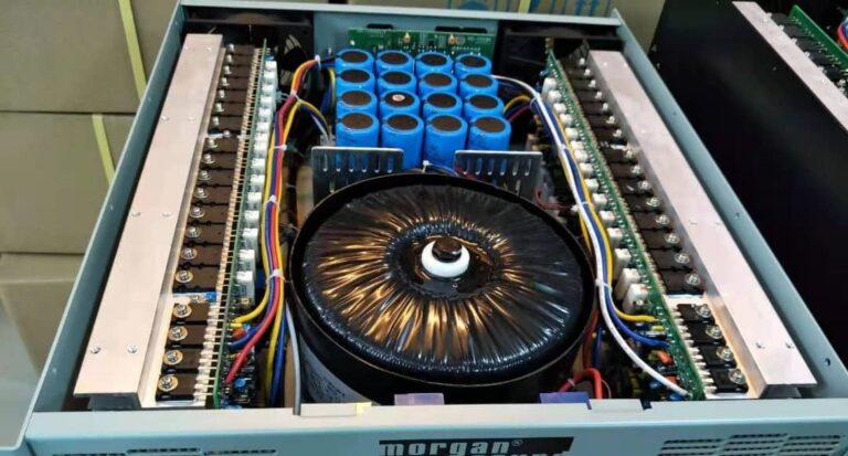 behringer power amplifier