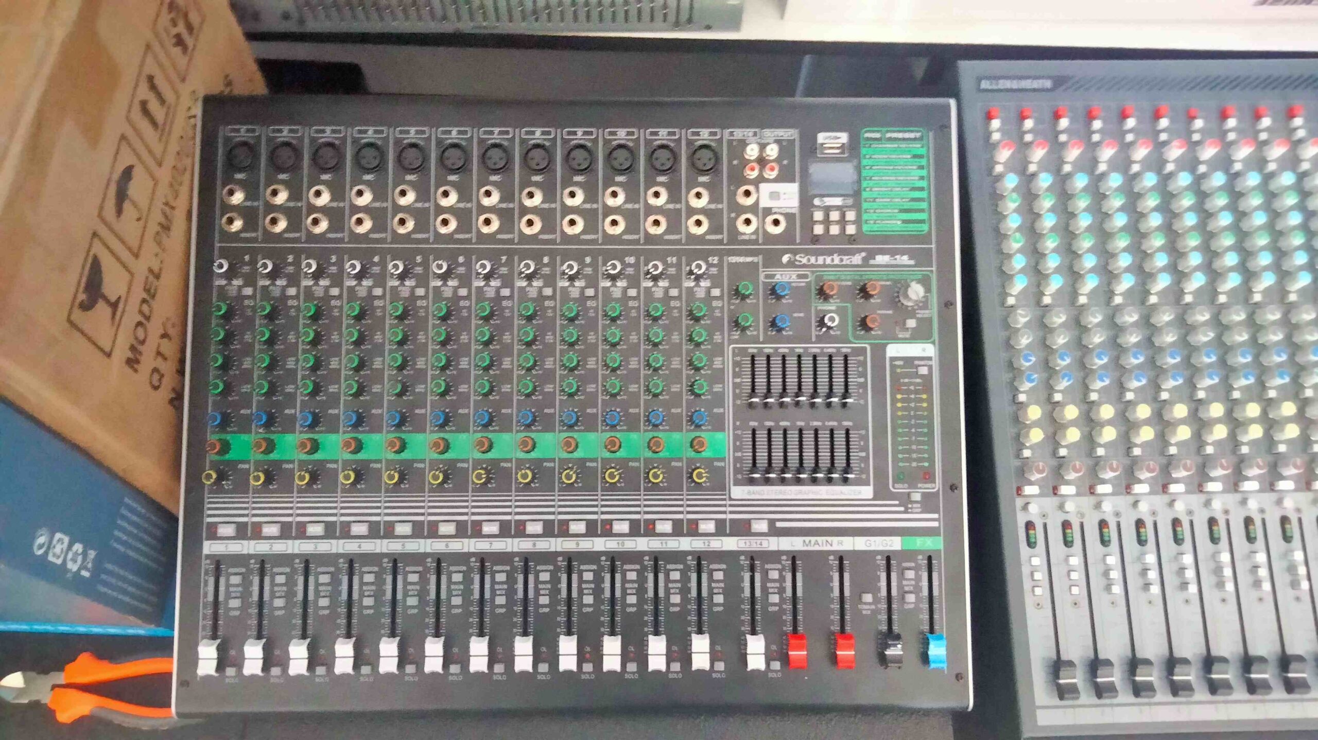 soundcraft power mixer